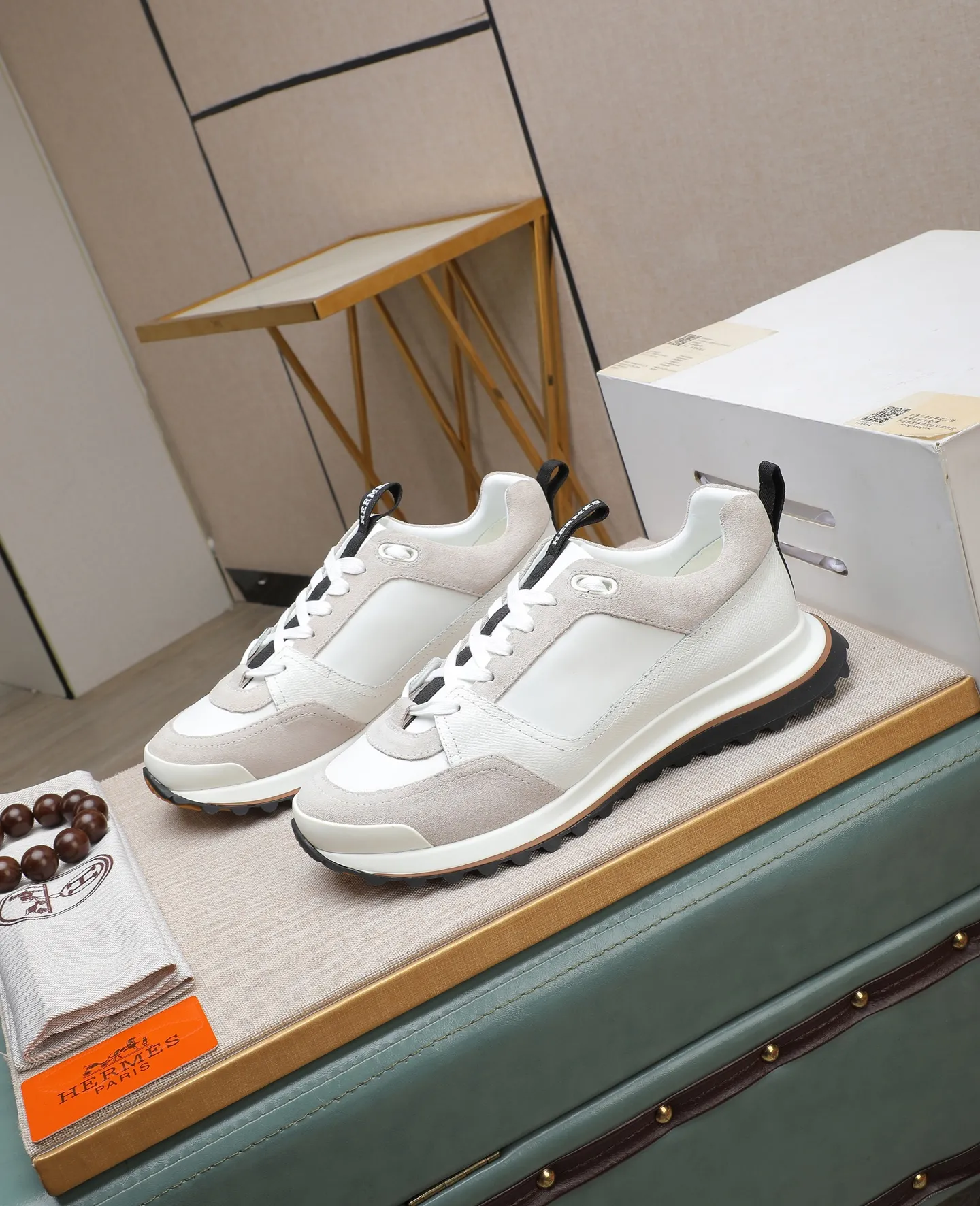 Men's shoes 💰760 Hermes🐴 25ss new autumn and winter products! Classic boot shape + British color matching design, imported calfskin, classic and durable! The original inverted mold last, the ultimate 1:1 shape, and the imported high-end cowhide presents a refined texture! Open the mold to customize the A-grade high-density private mold outsole with luxurious packaging! - Unique quality, 39-44 (38 45 46 customized)